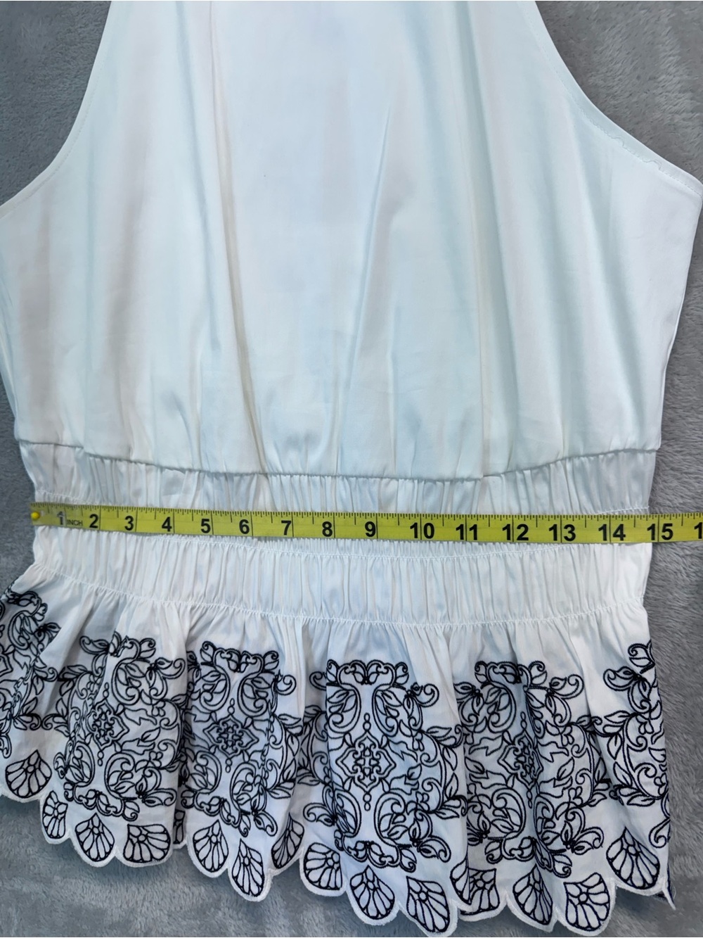 White House Black Market Size 10 Mock Neck Halter Top Embroidered Scallop Hem - Picture 7 of 10